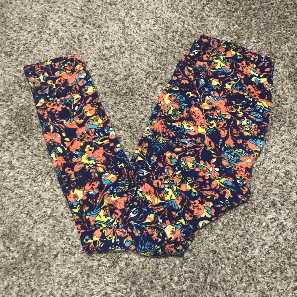 LuLaRoe floral T&C leggings